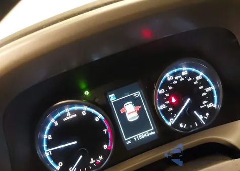 2018 Toyota Rav4 Le из США, поврежденный, VIN 2T3ZFREV1JW428543